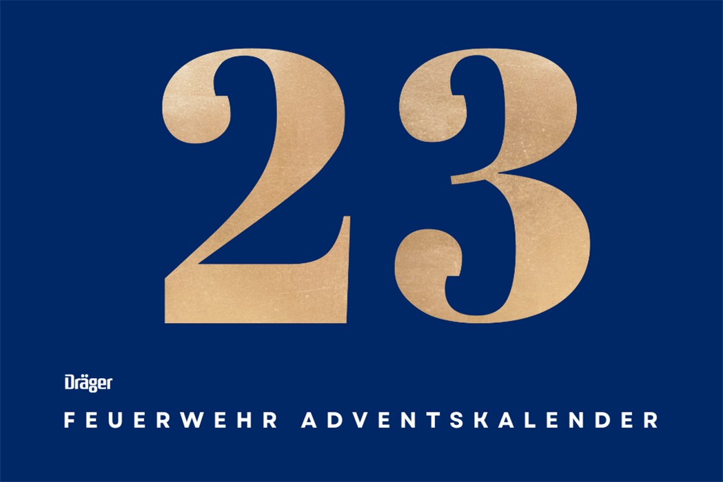 Feuerwehr Adventskalender 2023 von Dräger Blaue Karte mit goldener Zahl 23 und Text "Feuerwehr Adventskalender".