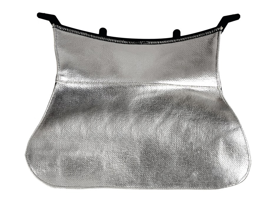 HPS Safeguard Schutzausrüstung Silberne Schutzschild für Helme mit Befestigungshaken.