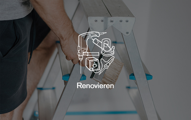 Renovierungssicherheit mit Drägerprodukten Mann auf Leiter, mit Renovierungswerkzeugen in der Hand.