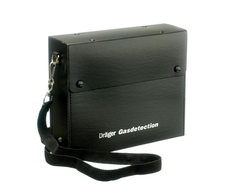 Schwarze Dräger Tragetasche mit Schulterriemen für Gasdetektion.