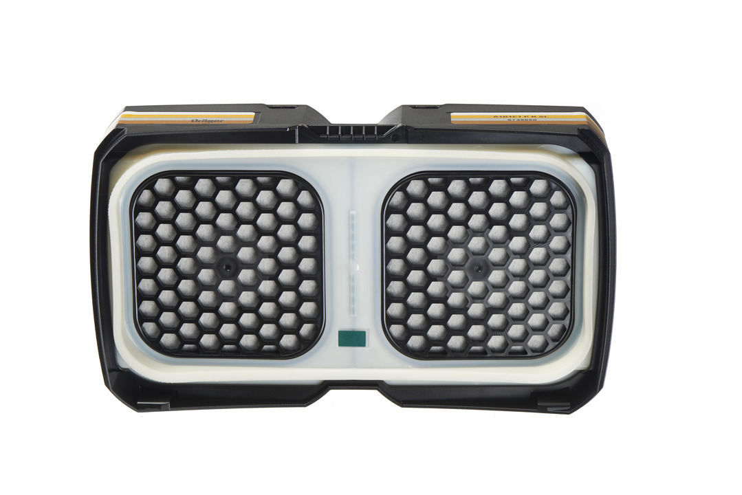 Dräger Atemfilter D-16549-2014 Das Bild zeigt einen rechteckigen Atemfilter mit zwei wabenförmigen Filterelementen.