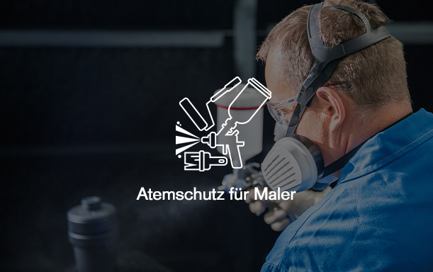 Atemschutz für Maler bei der Arbeit Arbeiter trägt Atemschutz beim Malen mit Sprühgerät.
